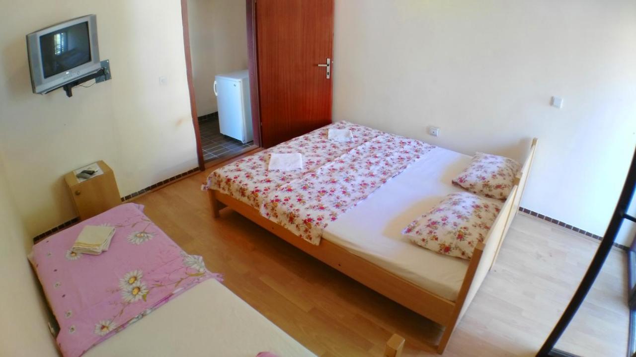 Guesthouse Obala Sutomore Exterior photo